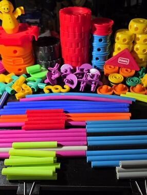 Vintage 1993 Playskool Tinker Toys Lot 3 Pounds Plastic